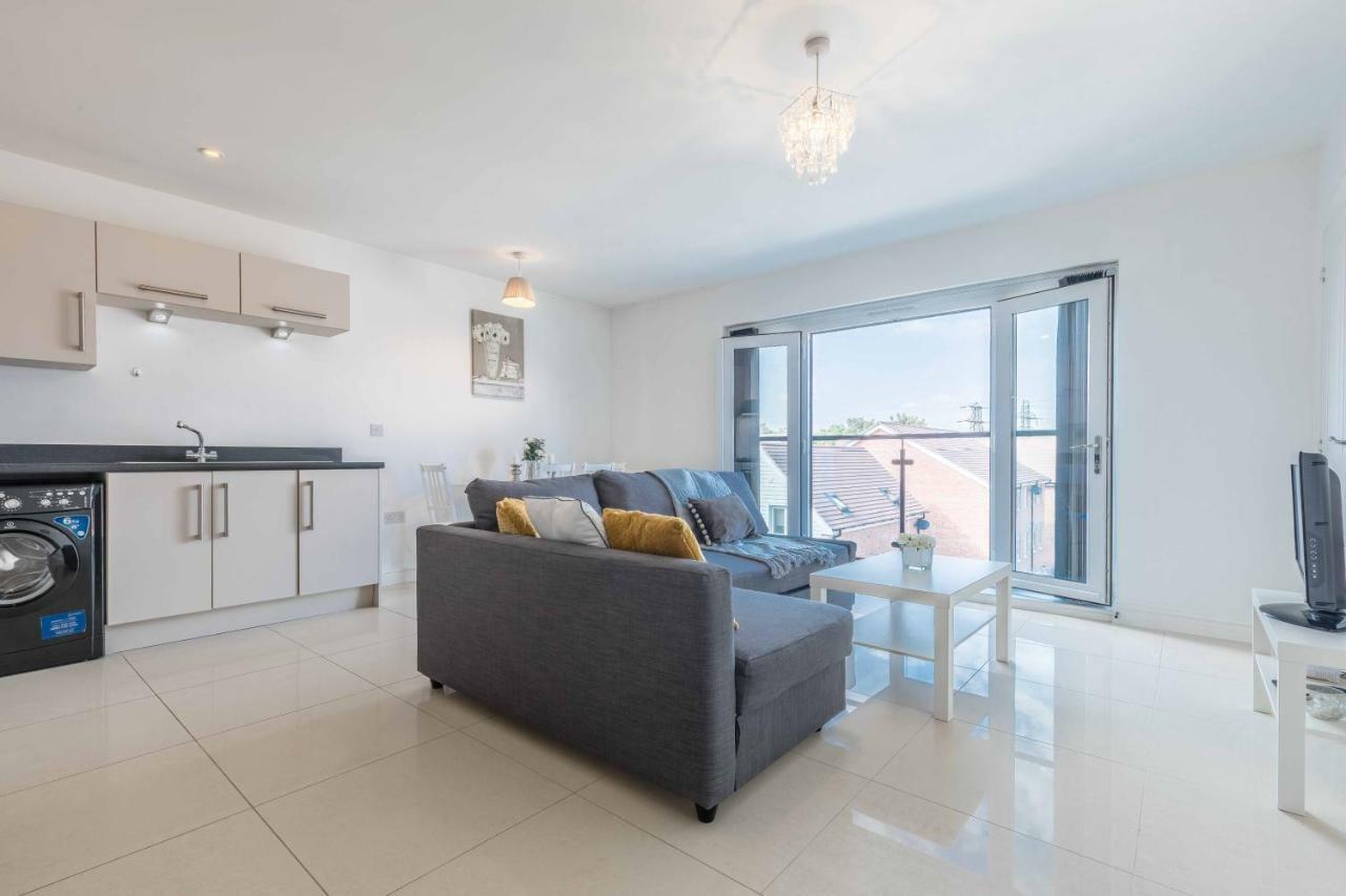 The Penthouse @ Waterside Grange Lejlighed Slough Eksteriør billede